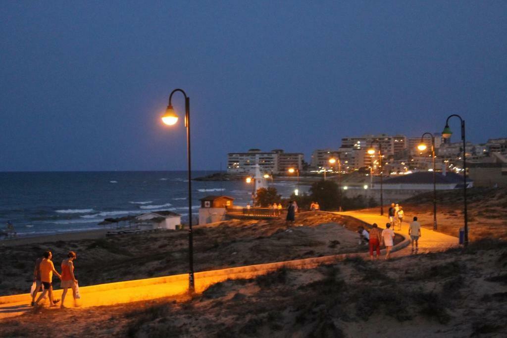 Апартаменты В Парковой Зоне С Видом На Море La Mata  Exteriör bild